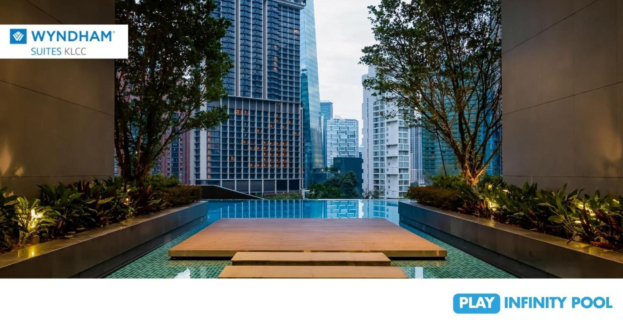Wyndham Suites Klcc Kuala Lumpur Zewnętrze zdjęcie The Infinity Pool at PLAY Infinity