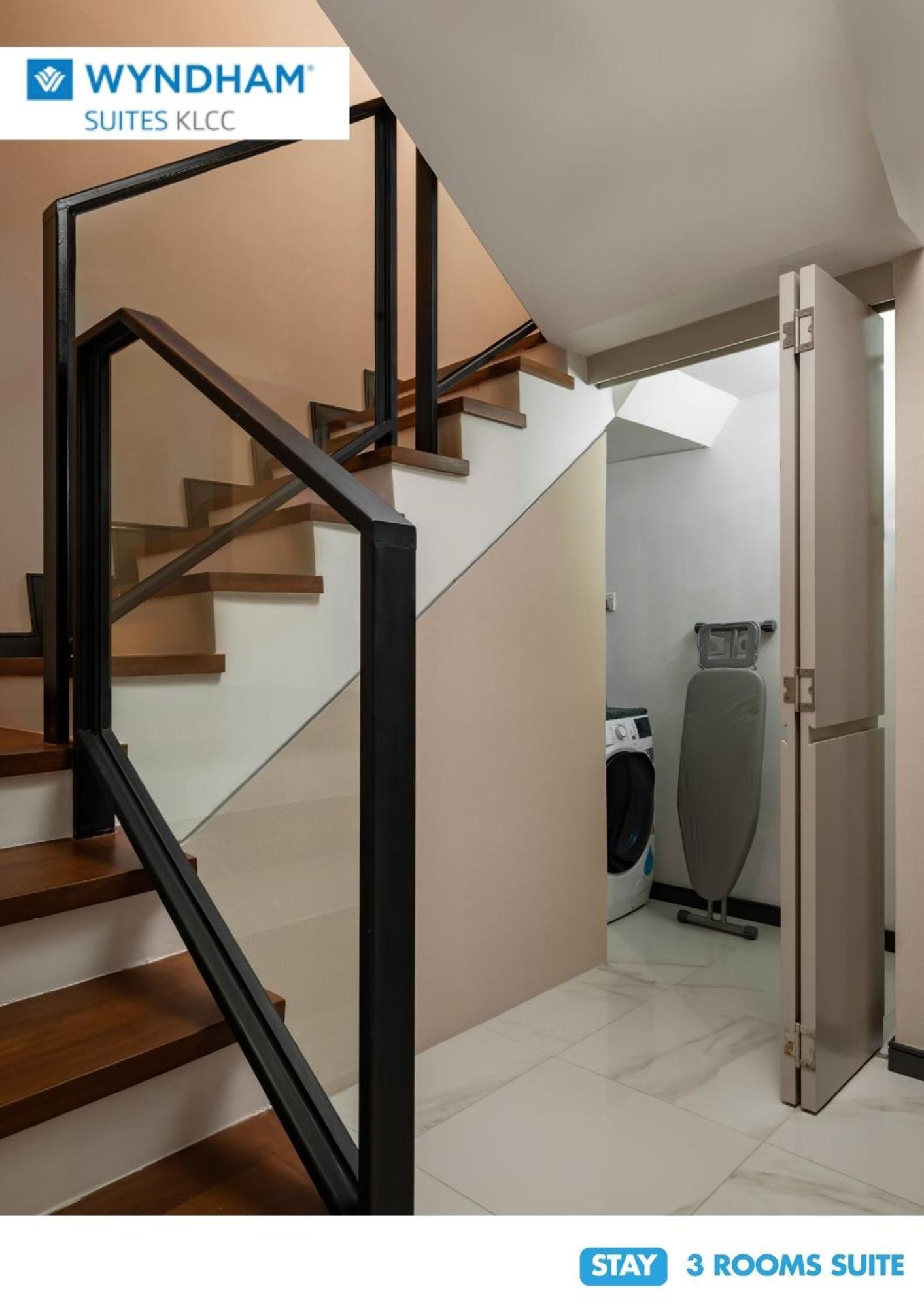 Wyndham Suites Klcc Kuala Lumpur Zewnętrze zdjęcie A laundry room in a home