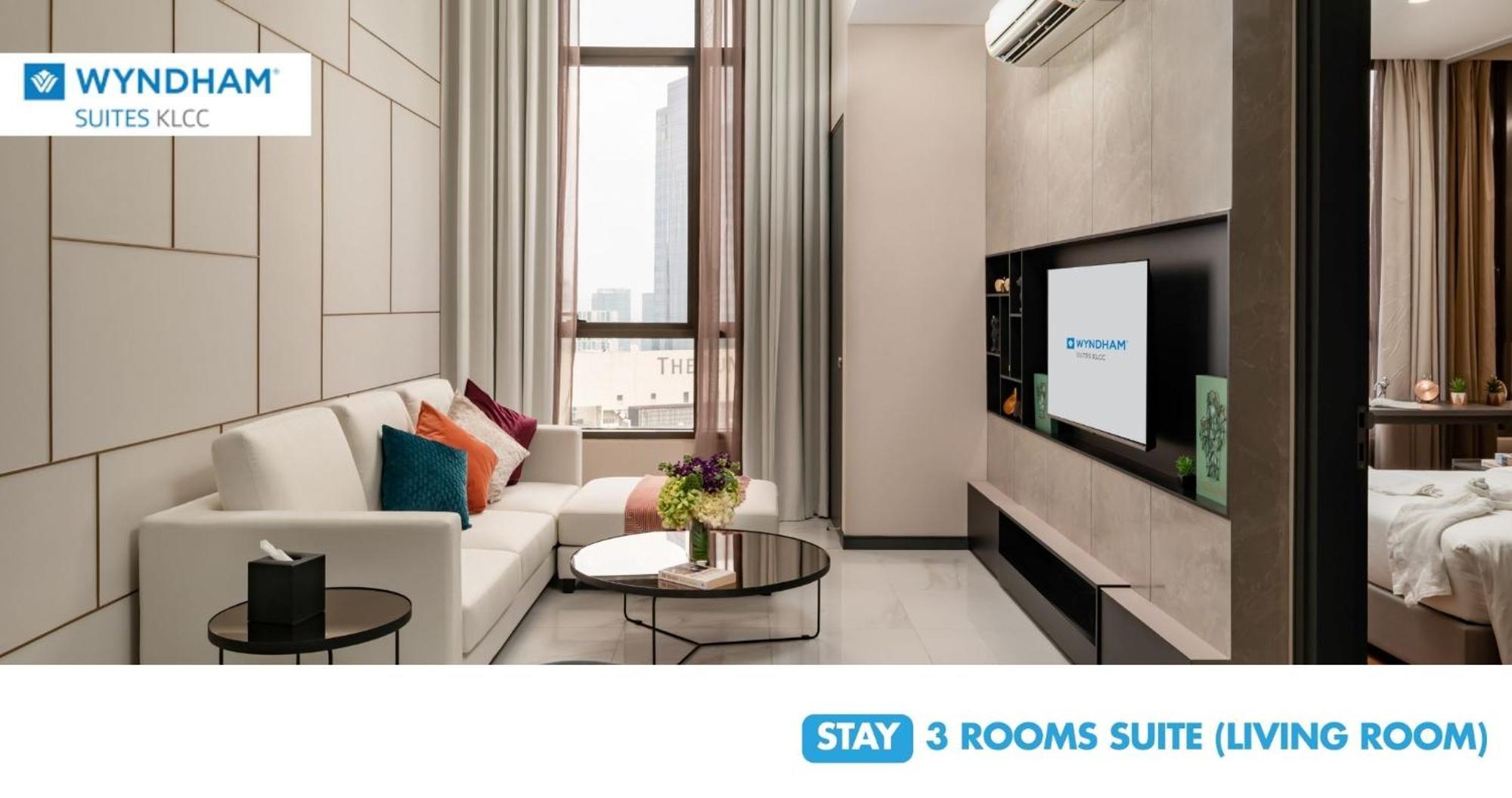 Wyndham Suites Klcc Kuala Lumpur Zewnętrze zdjęcie 3-room suite living room