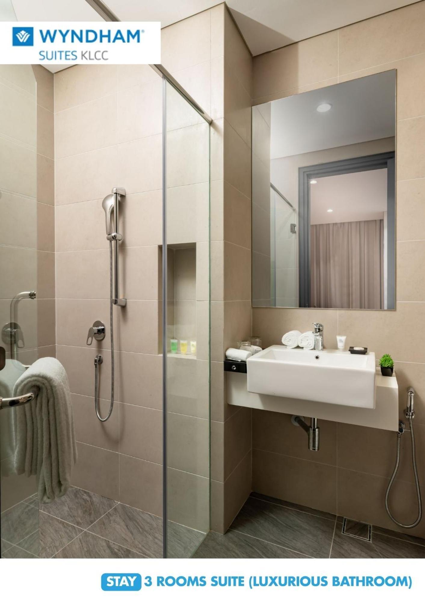 Wyndham Suites Klcc Kuala Lumpur Zewnętrze zdjęcie Bathroom